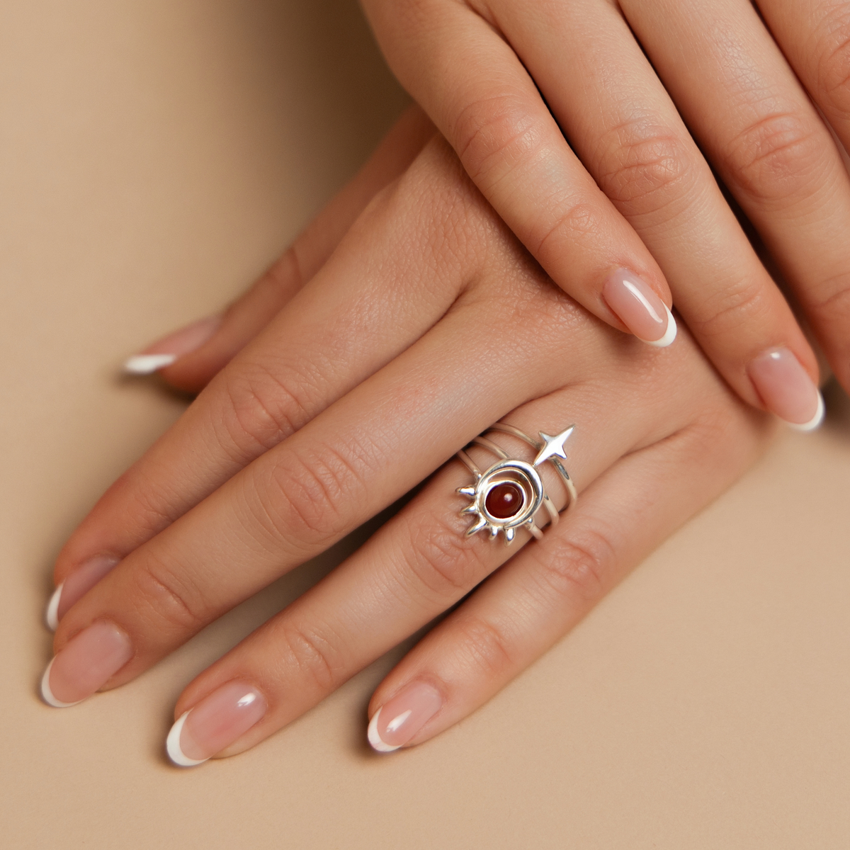 Anillo Decretos al Universo